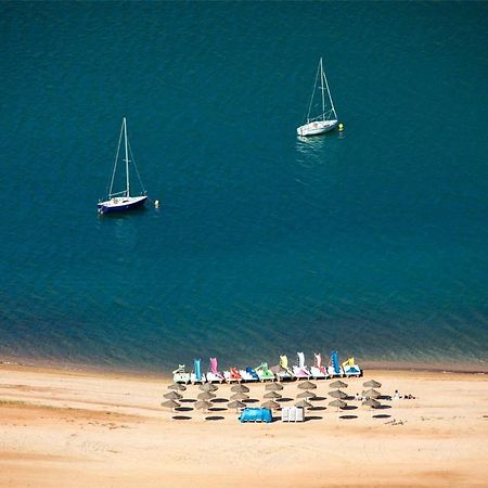 Camping Valdearenas อิซนาฮาร์ ภายนอก รูปภาพ