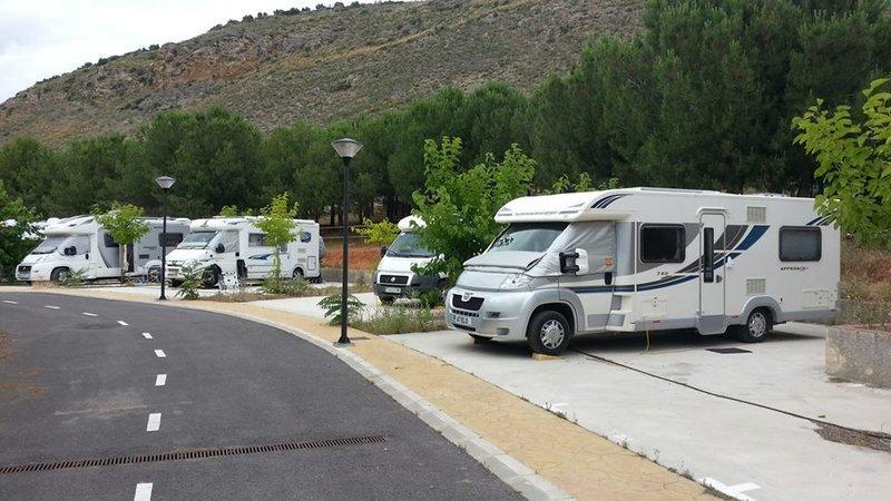 Camping Valdearenas อิซนาฮาร์ ภายนอก รูปภาพ
