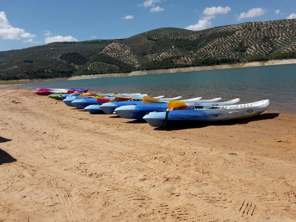 Camping Valdearenas อิซนาฮาร์ ภายนอก รูปภาพ